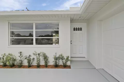 2198 SE Harrison St, Stuart, FL 34997 photo 11