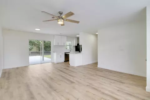 2198 SE Harrison St, Stuart, FL 34997 photo 8