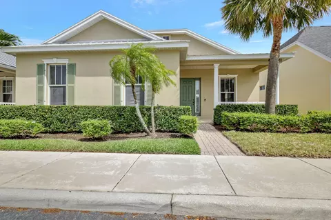 10512 SW Katrina Way, Port Saint Lucie, FL 34987