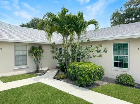 534 Franconia Cir #B, Lake Worth, FL 33467