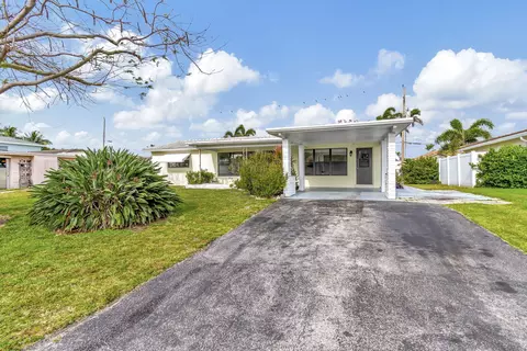 2725 NE 5th Ave, Boca Raton, FL 33431