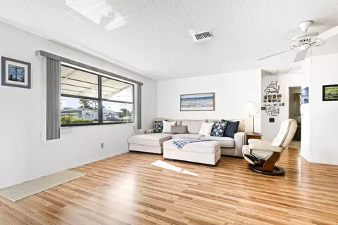4556 SE Beckett Ave, Stuart, FL 34997 photo 8