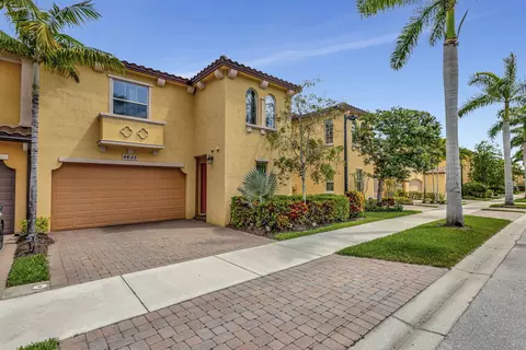 4655 Mediterranean Cir, Palm Beach Gardens, FL 33418
