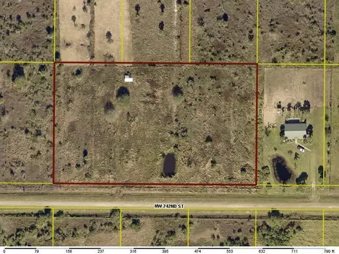 14767 NW 242nd St, Okeechobee, FL 34972