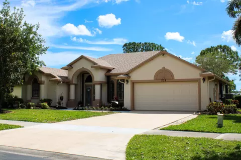 238 SW Fernleaf Trl, Port Saint Lucie, FL 34953