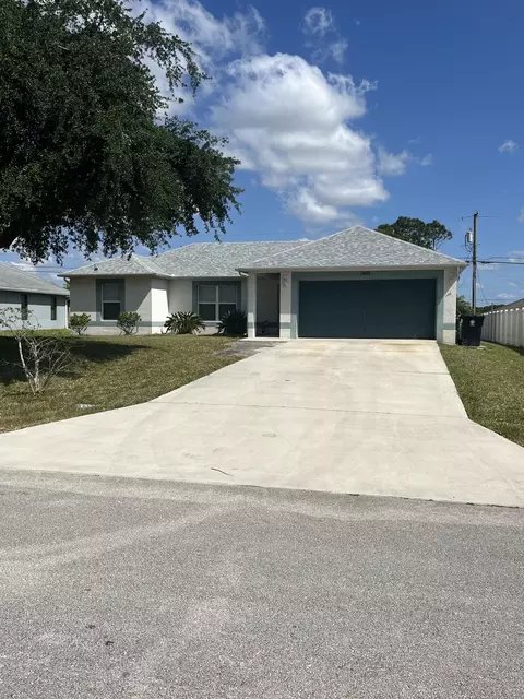 1465 SW Kamchatka Ave, Port Saint Lucie, FL 34953