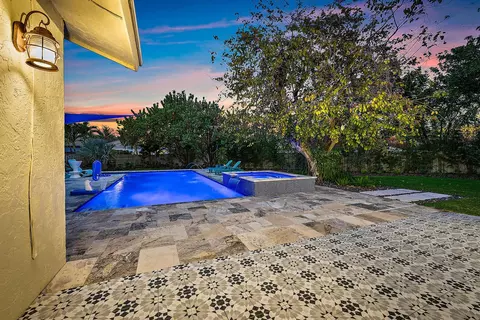 3 Chapel Cir, Tequesta, FL 33469 photo 38