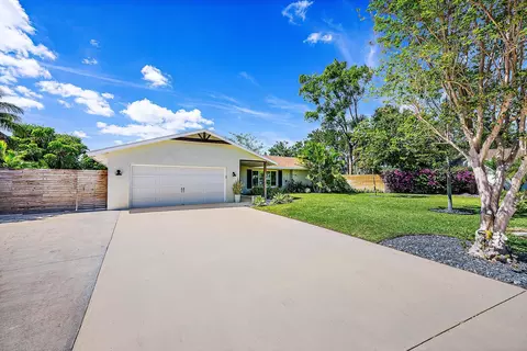 3 Chapel Cir, Tequesta, FL 33469 photo 5