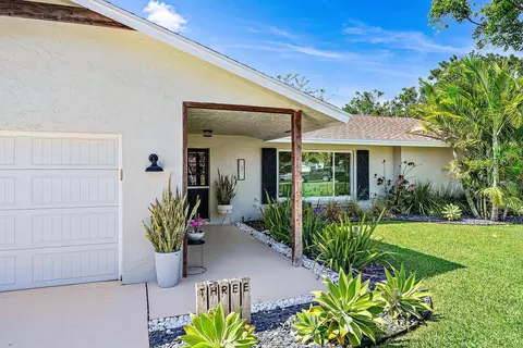 3 Chapel Cir, Tequesta, FL 33469 photo 6