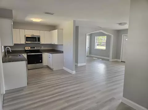 1307 SW 3rd Ave, Okeechobee, FL 34974 photo 9