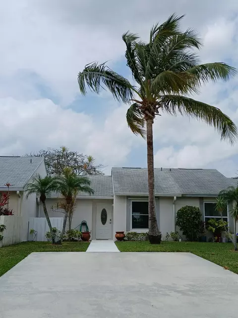 258 Palmetto Ct, Jupiter, FL 33458