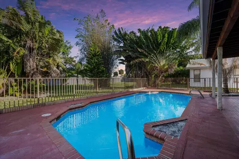 7603 Sunflower Dr, Margate, FL 33063 photo 2