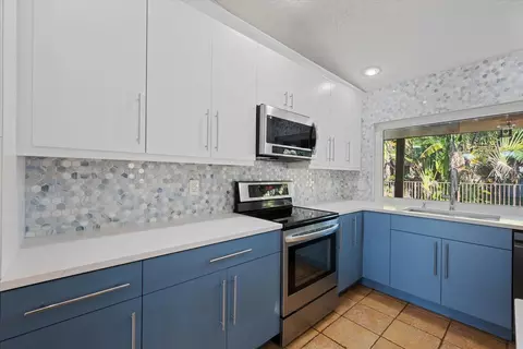 7603 Sunflower Dr, Margate, FL 33063 photo 15