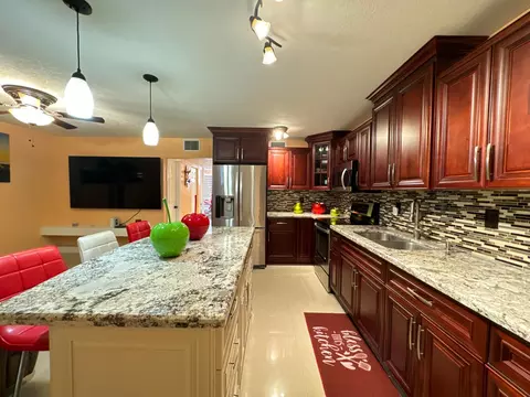 961 W 79th Pl, Hialeah, FL 33014 photo 21