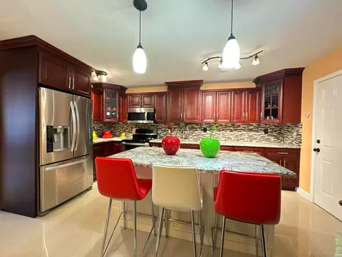 961 W 79th Pl, Hialeah, FL 33014 photo 14