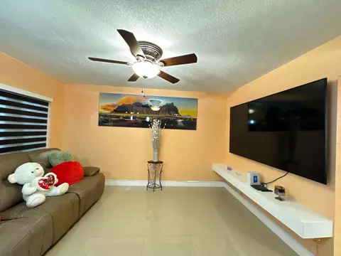 961 W 79th Pl, Hialeah, FL 33014 photo 26