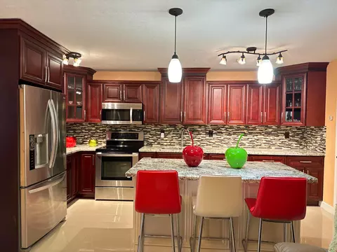 961 W 79th Pl, Hialeah, FL 33014 photo 13