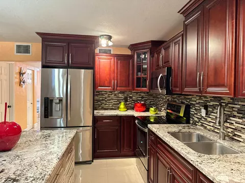 961 W 79th Pl, Hialeah, FL 33014 photo 22