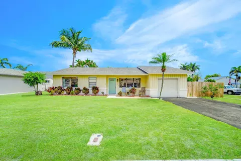 18440 Tapadero Ter, Boca Raton, FL 33496