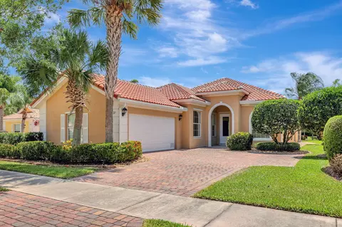 11237 SW Northland Dr, Port Saint Lucie, FL 34987