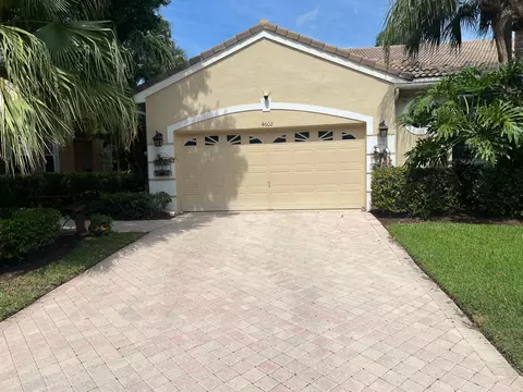 4602 Carlton Golf Dr, Lake Worth, FL 33449