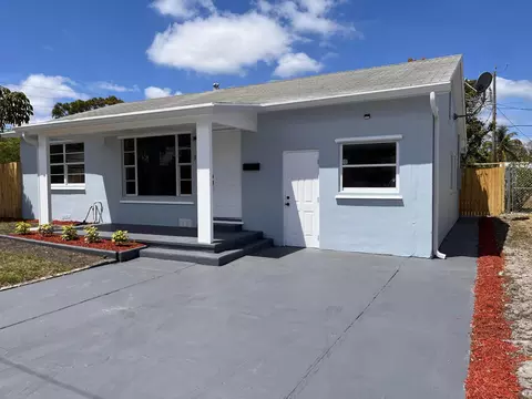 821 S F St, FL 33460