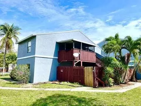 13 Crossings Cir #F, Boynton Beach, FL 33435