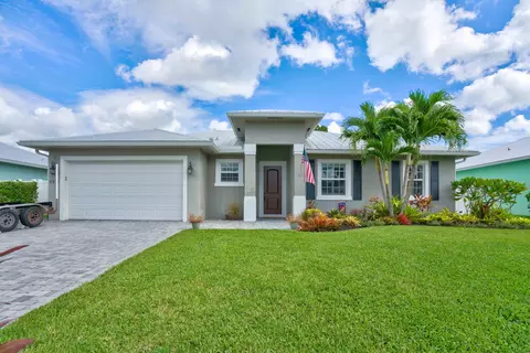 6317 SE Amethyst Ter, Hobe Sound, FL 33455