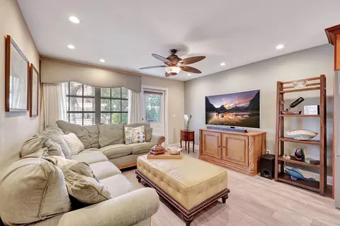 49 SW Hideaway Pl, Stuart, FL 34994 photo 4
