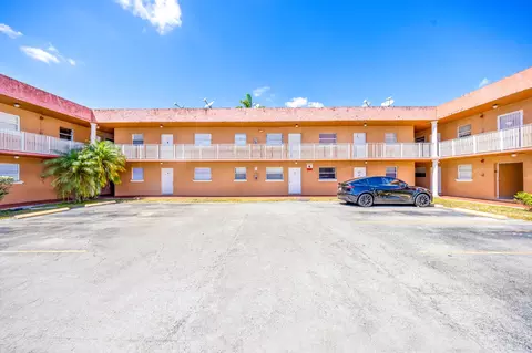 1265 W W 24 St #120, Hialeah, FL 33010