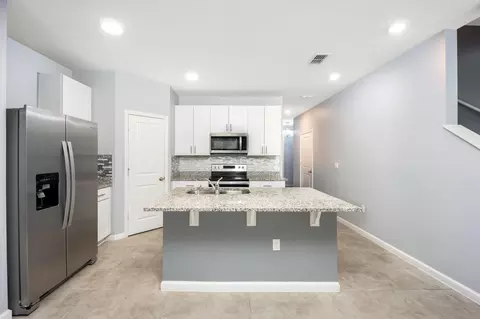 331 SE Angler Dr, Stuart, FL 34994 photo 8