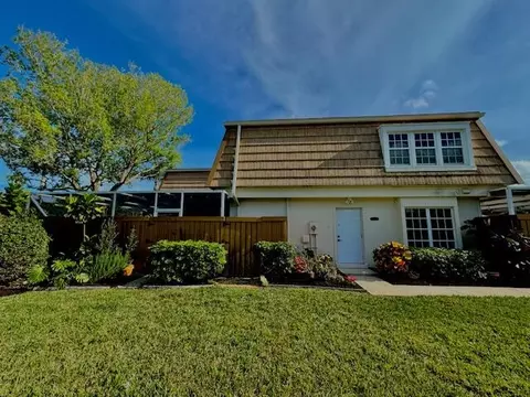 11555 Winchester Dr, Palm Beach Gardens, FL 33410