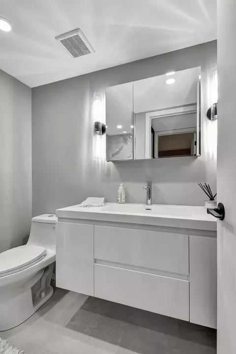357 Normandy H, Delray Beach, FL 33484 photo 23
