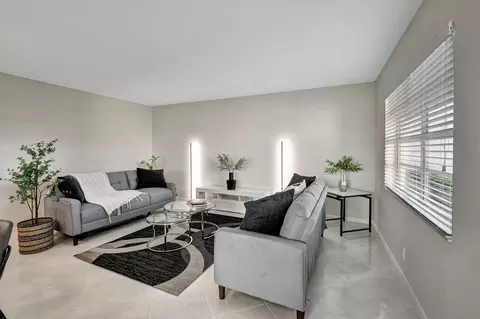 357 Normandy H, Delray Beach, FL 33484 photo 8