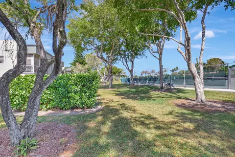 357 Normandy H, Delray Beach, FL 33484 photo 41