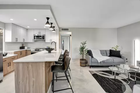 357 Normandy H, Delray Beach, FL 33484 photo 7