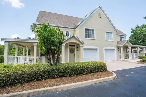 1573 SE Pomeroy St, Stuart, FL 34997 photo 2