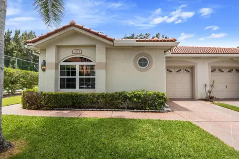 1971 Wood Fern Dr, Boynton Beach, FL 33436