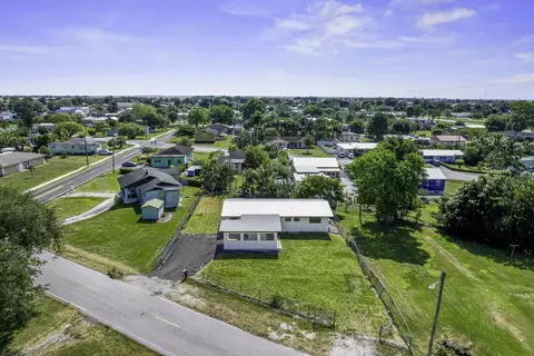 615 SE 2nd St, Belle Glade, FL 33430