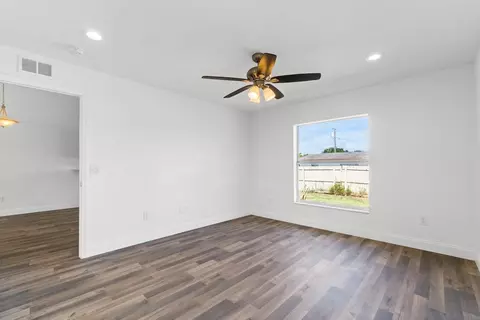929 SE Forrest Park Dr, Stuart, FL 34994 photo 17