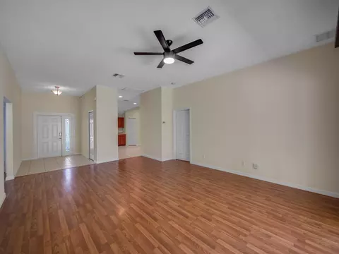 3054 SE Jefferson St, Stuart, FL 34997 photo 4