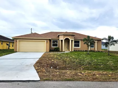 1562 SW Santander Ave, Port Saint Lucie, FL 34953