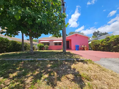 423 N Broadway, Lantana, FL 33462