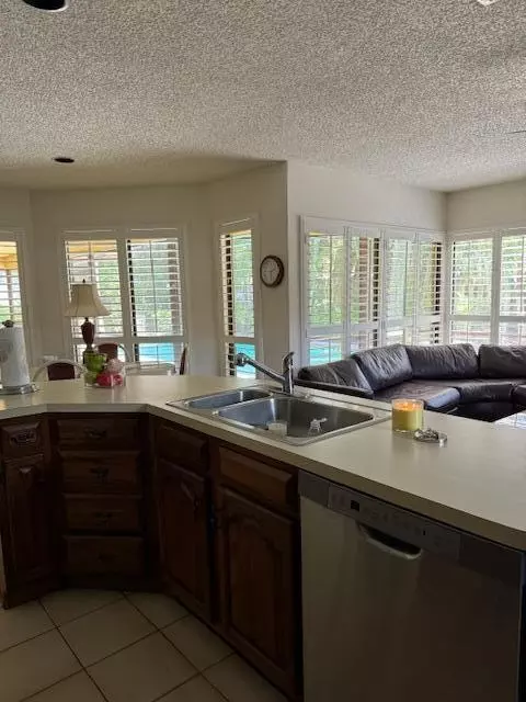 434 Apache Ln, Boca Raton, FL 33487 photo 11