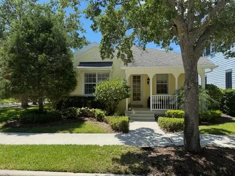 215 Poinciana Dr, Jupiter, FL 33458