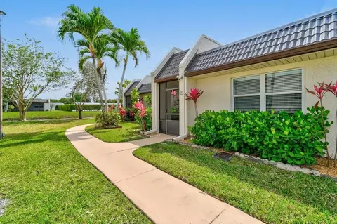 156 Lake Rebecca Dr, West Palm Beach, FL 33411