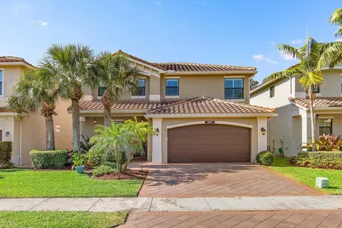 8084 Baltic Amber Rd, Delray Beach, FL 33446