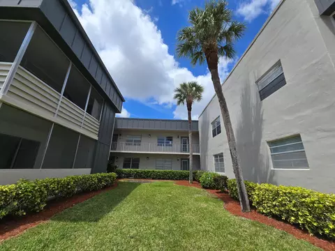 318 Burgundy G #G, Delray Beach, FL 33484