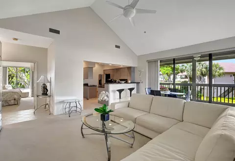 19357 Sabal Lake Dr #5032, Boca Raton, FL 33434