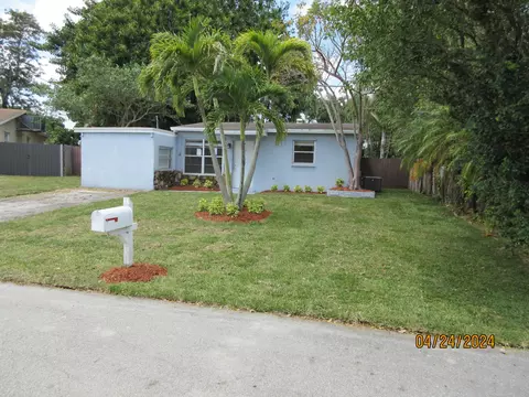 6461 NW 27th St, Margate, FL 33063